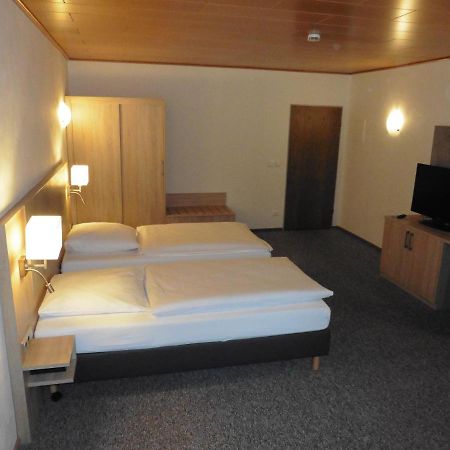 Hotels Landhaus Dieterichs Wolfsburg Bagian luar foto